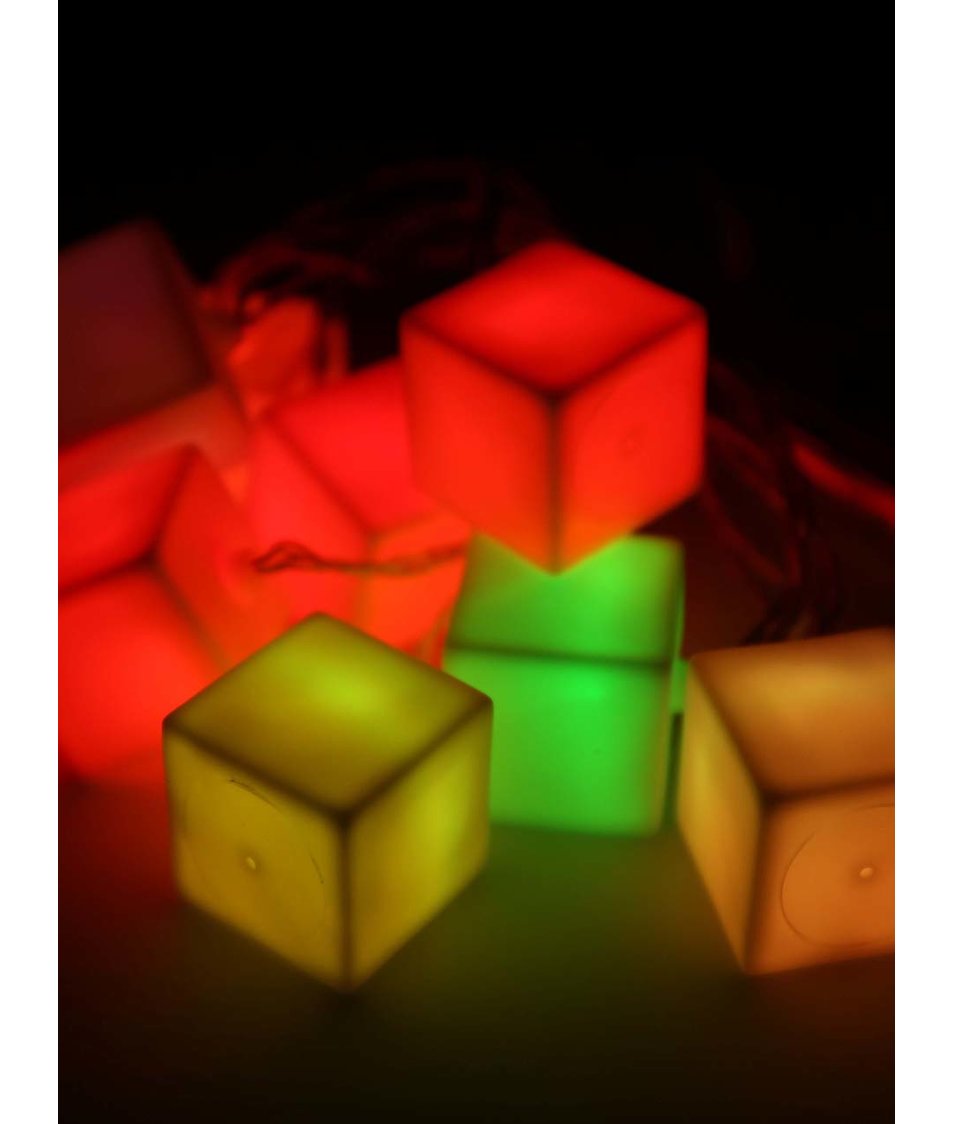 Řetěz barevných žárovek Helio Ferretti Cubes