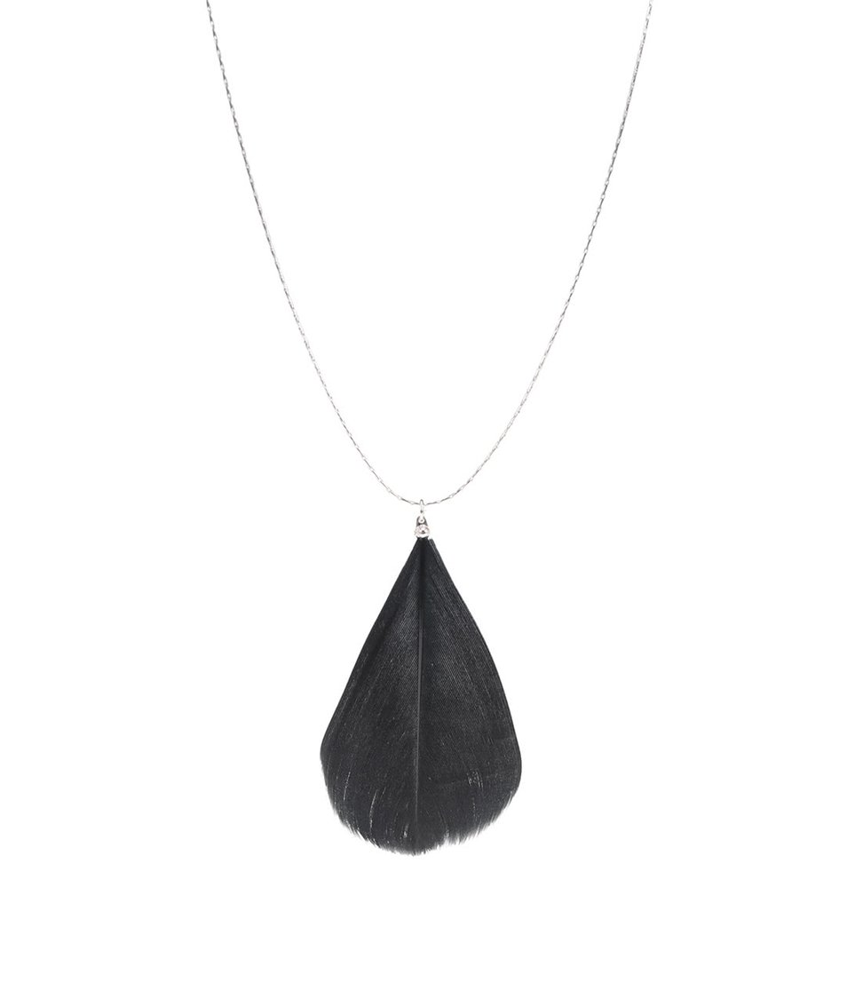 Dlouhý náhrdelník ve stříbrné barvě s černým pírkem Pieces Plini