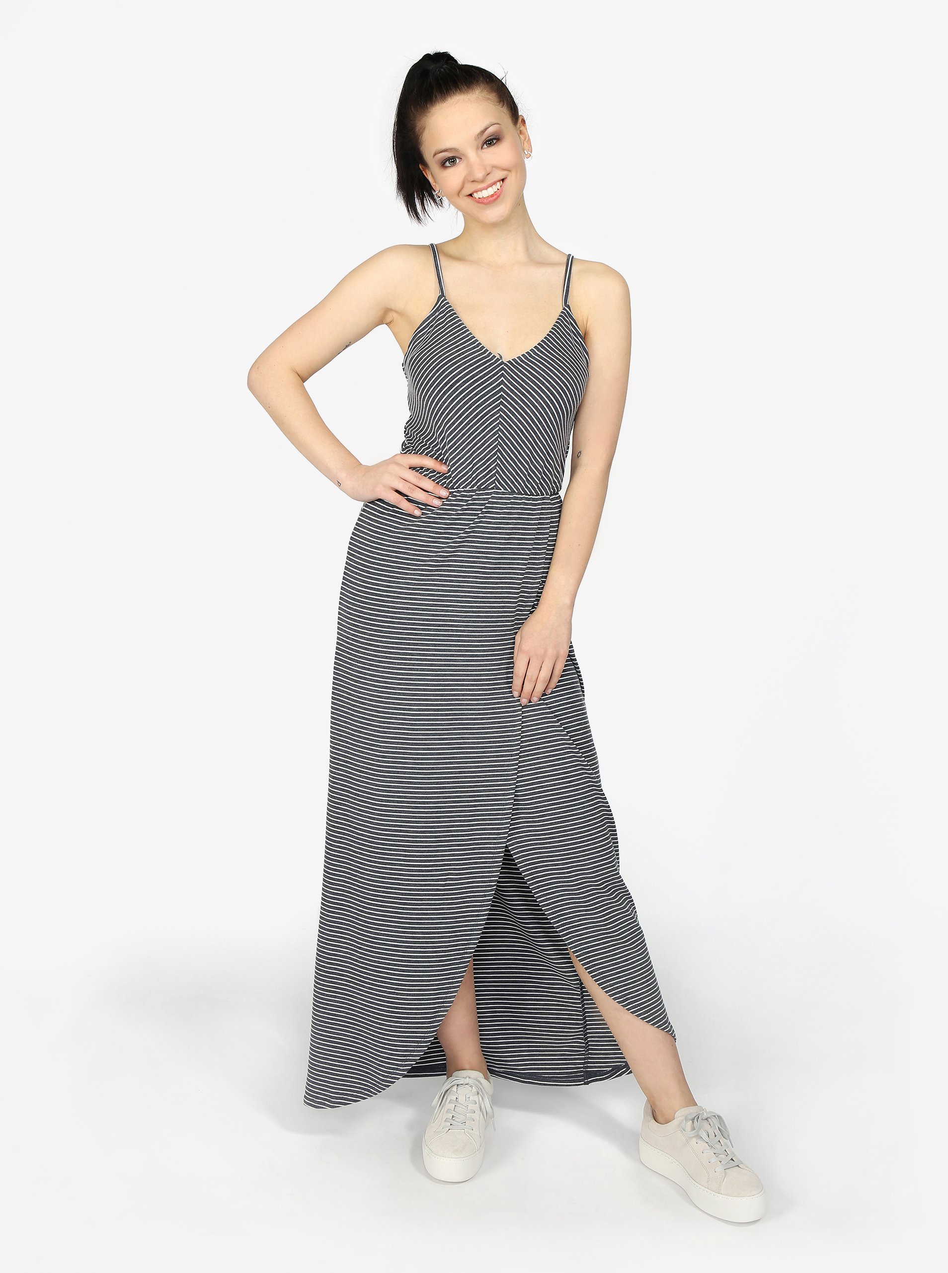 Bílo-šedé pruhované maxi šaty Superdry