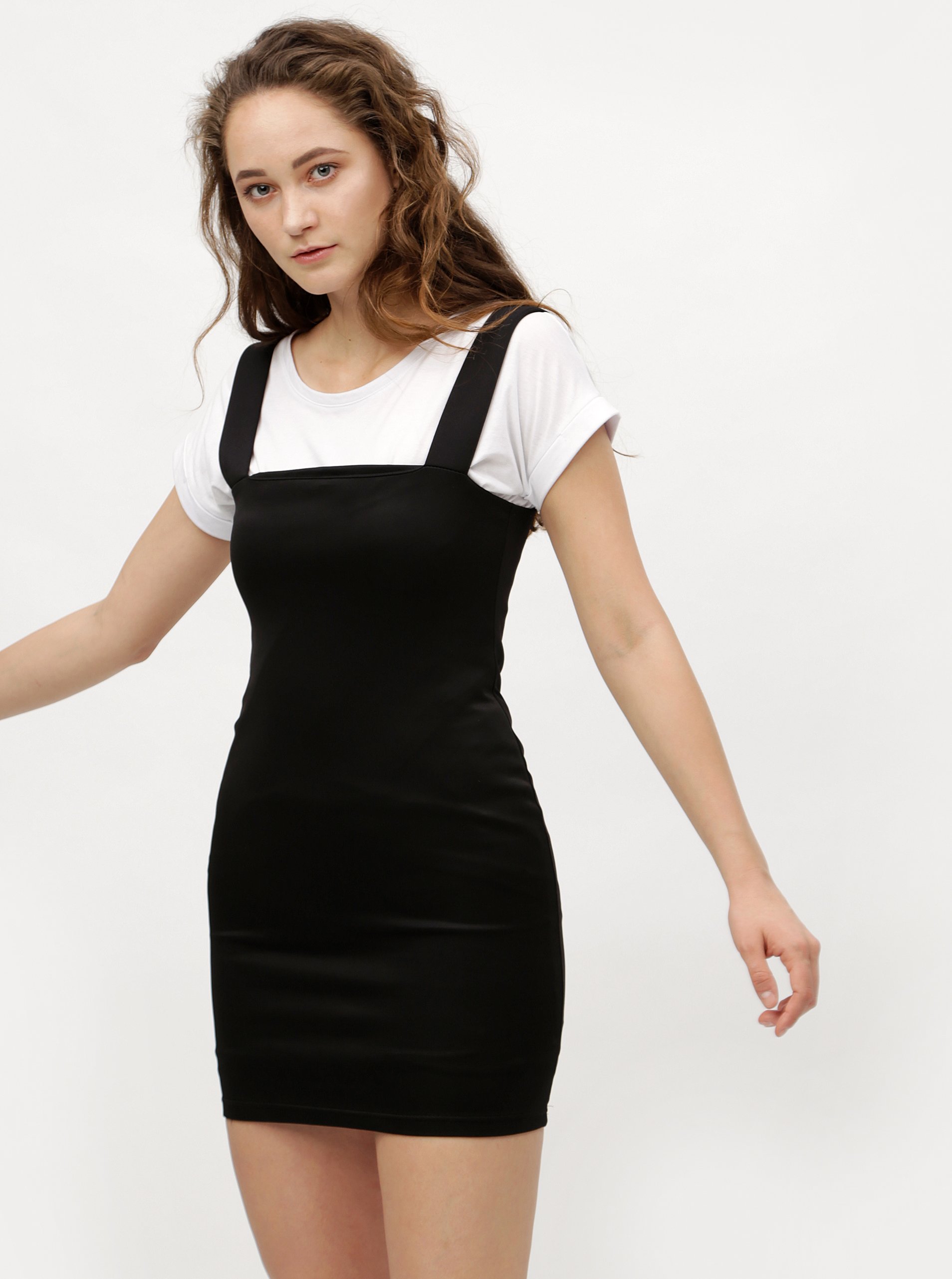 Černé pouzdrové minišaty na ramínka MISSGUIDED