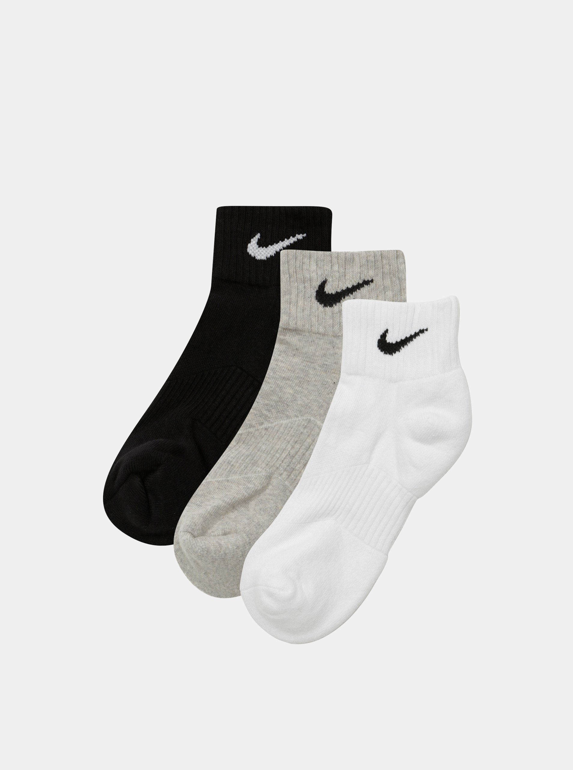 Sada dámských ponožek v šedé, bílé a černé barvě Nike