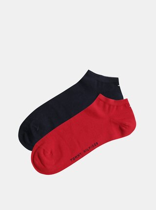 Balenie dvoch párov pánskych nízkych ponožiek v červenej a modrej farbe Tommy Hilfiger