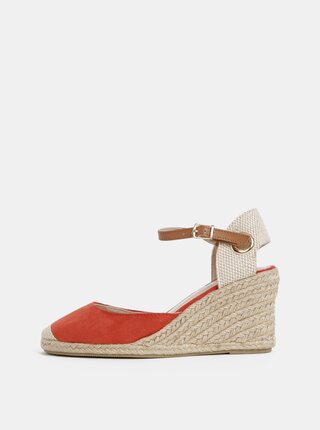 Červené sandály na klínku v semišové úpravě Dorothy Perkins