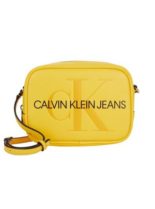 Calvin Klein žlutá crossbody kabelka Camera bag