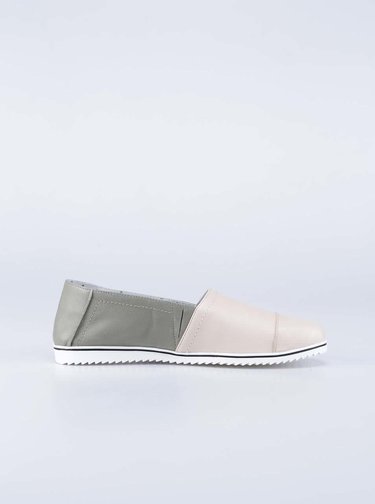 Béžovo-zelené kožené loafers OJJU