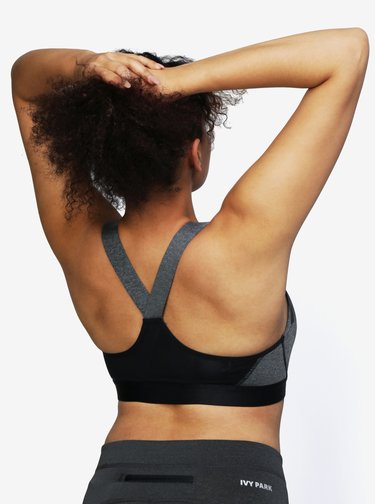 Tmavosivá športová podprsenka s potlačou Ivy Park