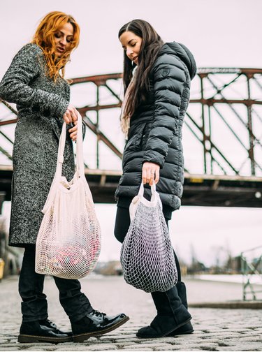 Šedá pružná Česká síťovka 25 l