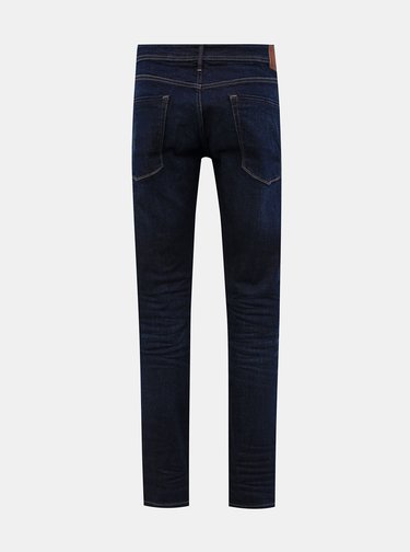 Straight fit