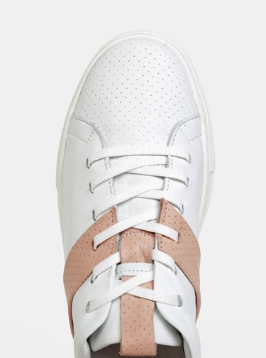 Pantofi sport si tenisi