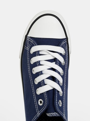 Pantofi sport si tenisi
