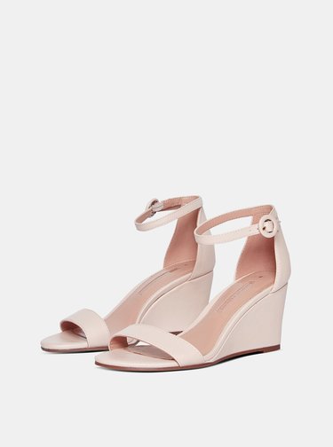 Světle růžové sandály na klínku Dorothy Perkins