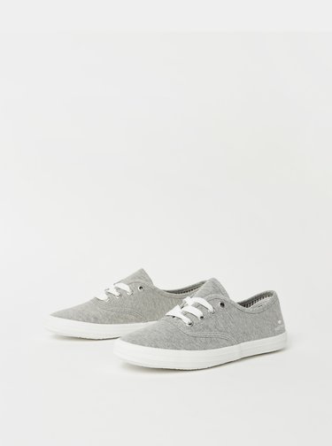 Pantofi sport si tenisi