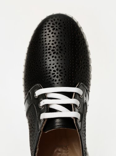 Pantofi sport si tenisi