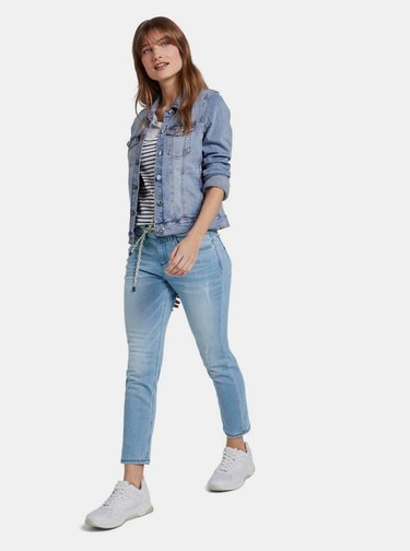Straight fit