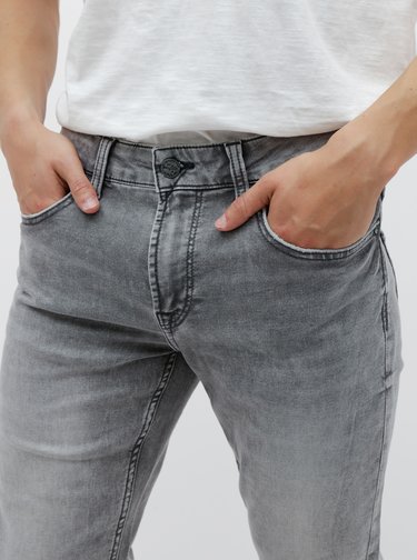 Slim fit