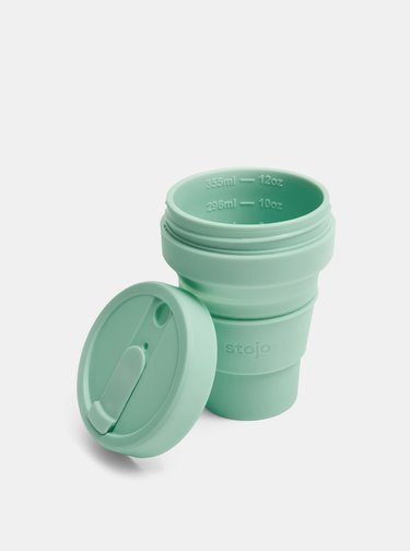 Zelený cestovný skladací hrnček Stojo 355 ml