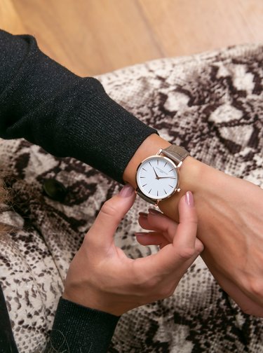 Dámské hodinky s hnědým koženým páskem Annie Rosewood