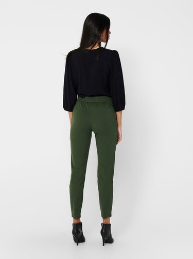 Pantaloni chino