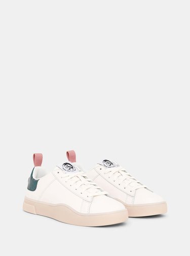 Pantofi sport si tenisi