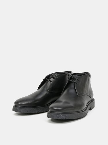 Pantofi si mocasini