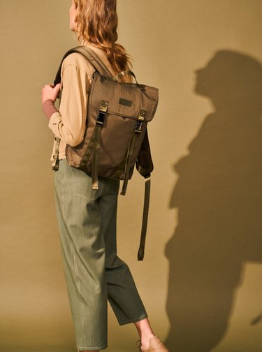 Khaki batoh Consigned
