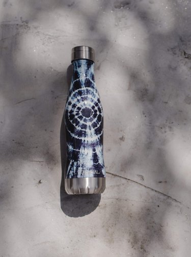 Tmavě modrá vzorovaná termolahev GLACIAL 400 ml