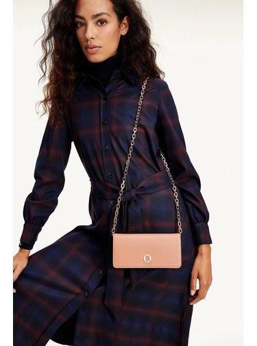 Tommy Hilfiger malá pudrově růžová kabelka Honey Mini Crossover Clay Pink
