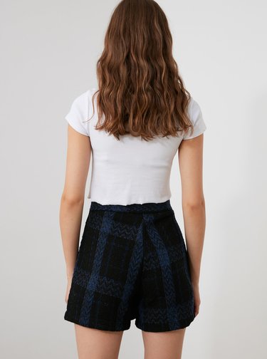 Pantaloni scurti