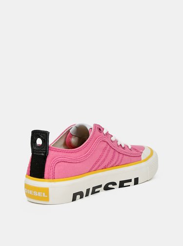 Pantofi sport si tenisi