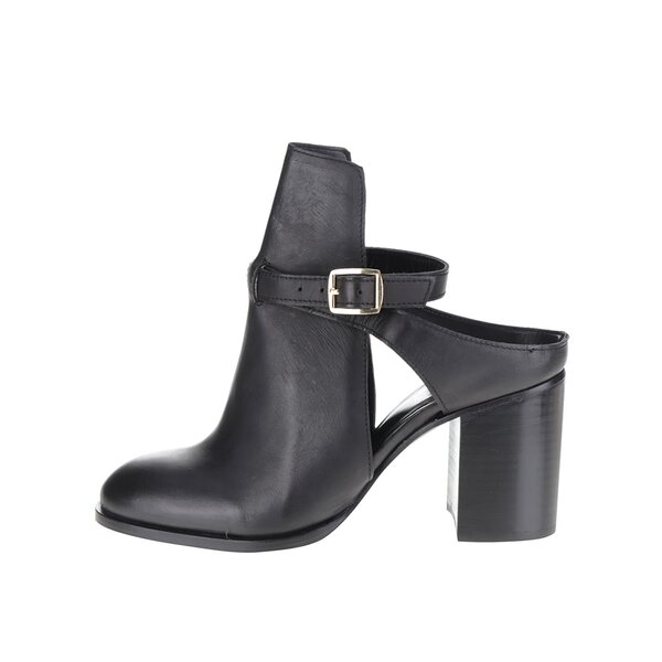 Botine negre cu decupaj Miss Selfridge din piele