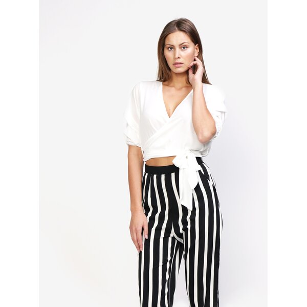 Bluza crem cu decolteu suprapus si nod in talie - MISSGUIDED