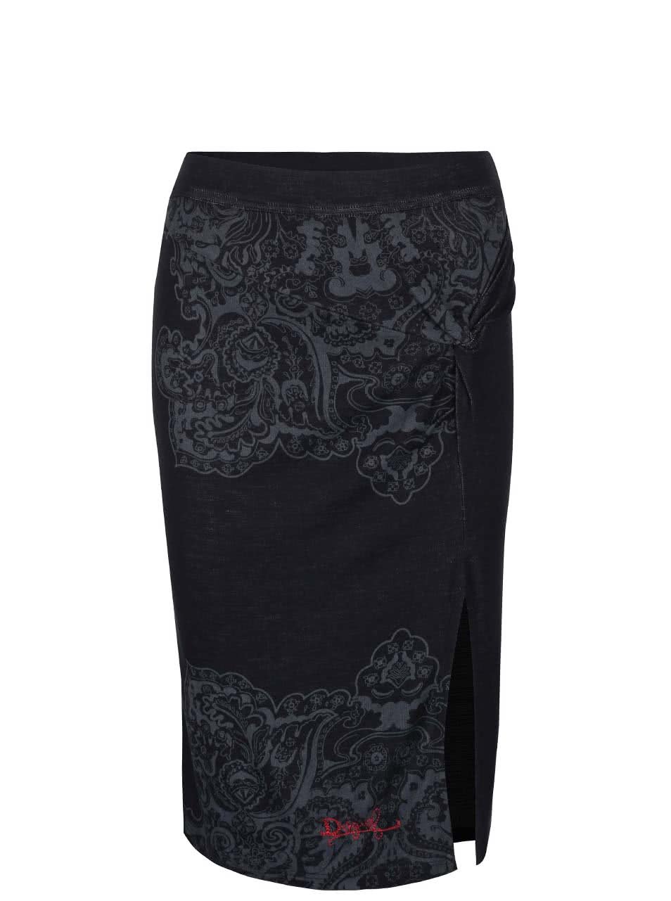 Černá sukně s šedými ornamenty a rozparkem Desigual Hielo