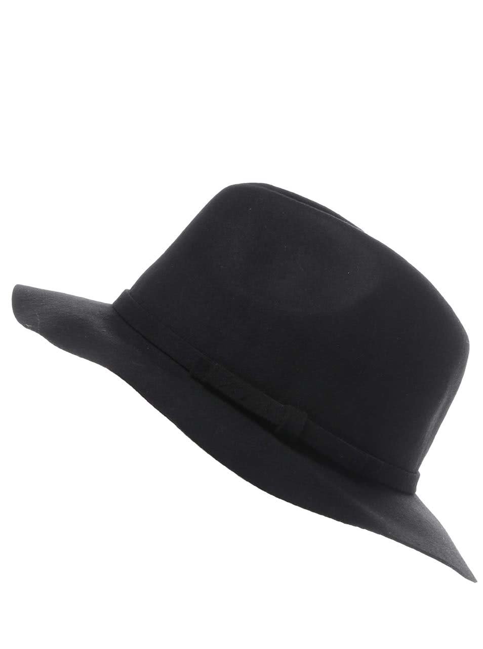 Černý klobouk TALLY WEiJL