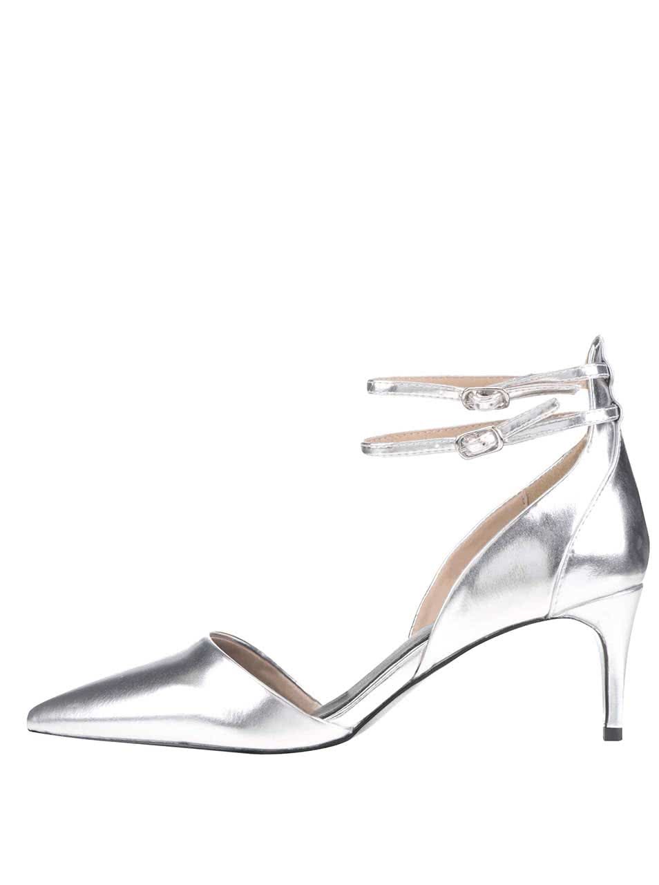Metalické sandálky ve stříbrné barvě na jehlovém podpatku Miss Selfridge Gaze