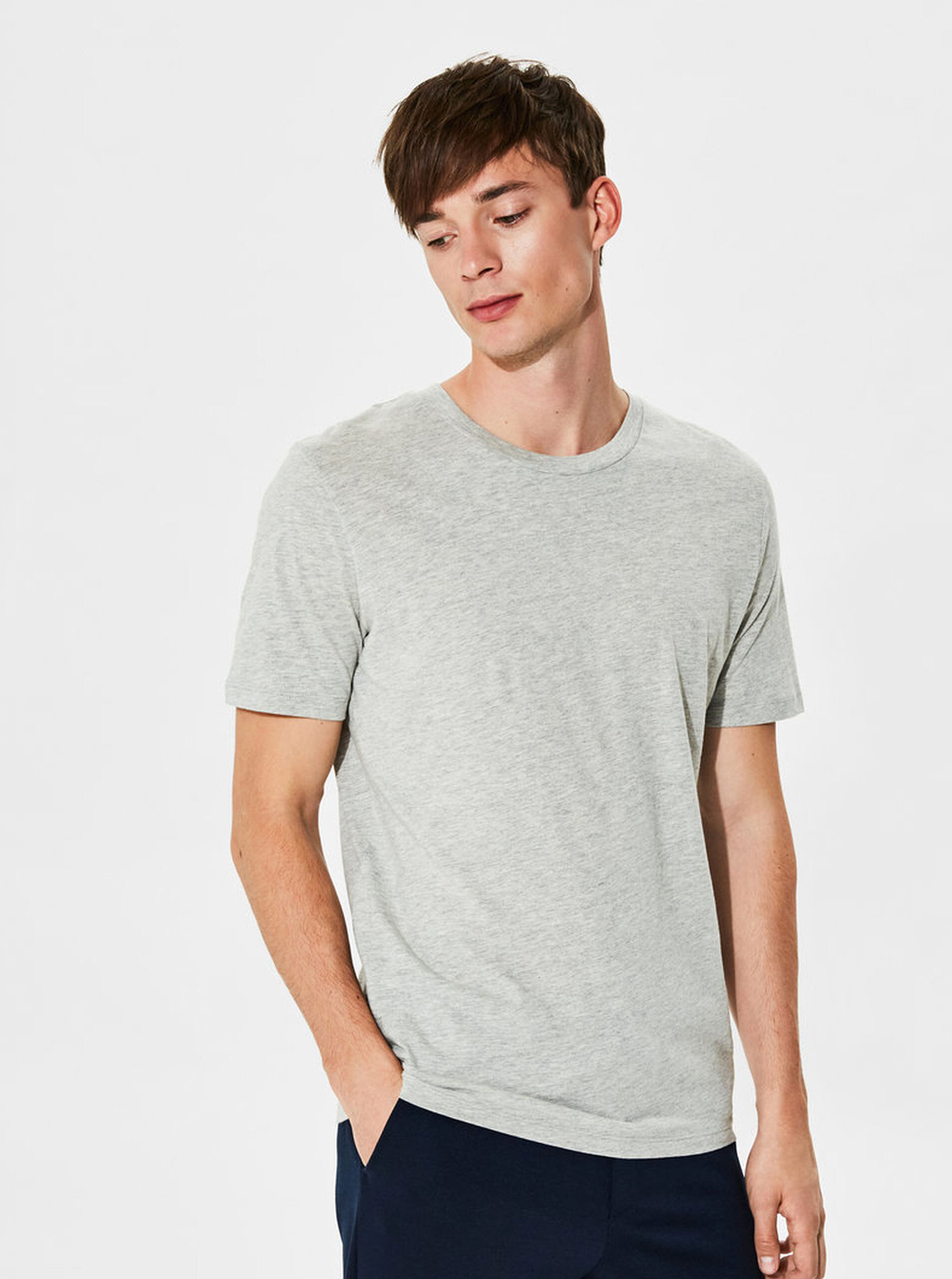 Šedé basic tričko Selected Homme The Perfect