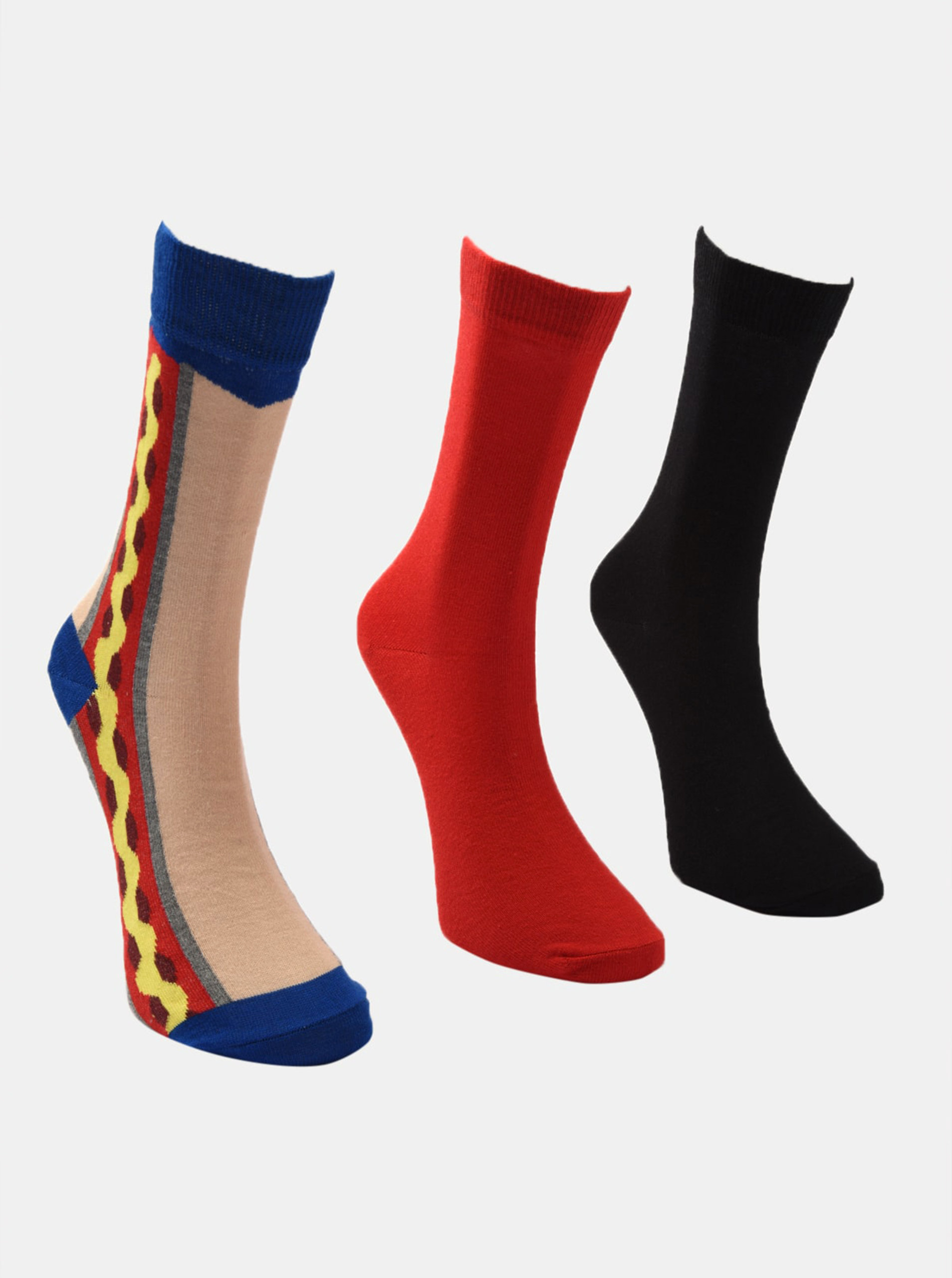 Fotografie Sada tří párů pánských ponožek v černé a červené barvě Trendyol