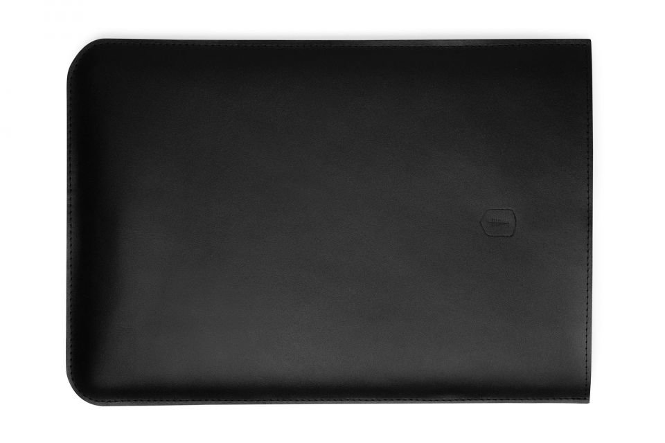 Fotografie Černý obal na MacBook z pravé kůže Sleeve MacBook Air 13 BeWooden