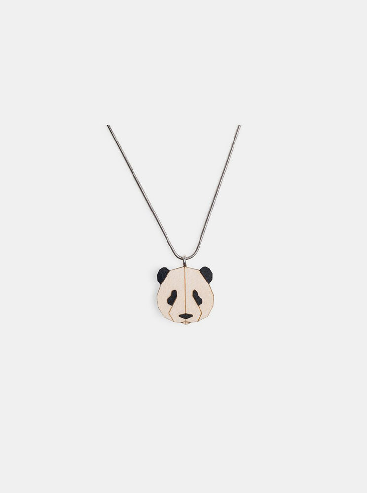 Dřevěný přívěsek BeWooden Panda Pendant na krk BeWooden