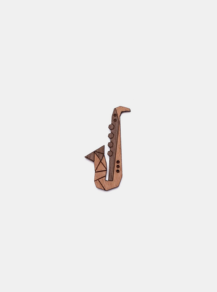 Fotografie Dřevěná brož Saxophone Brooch BeWooden