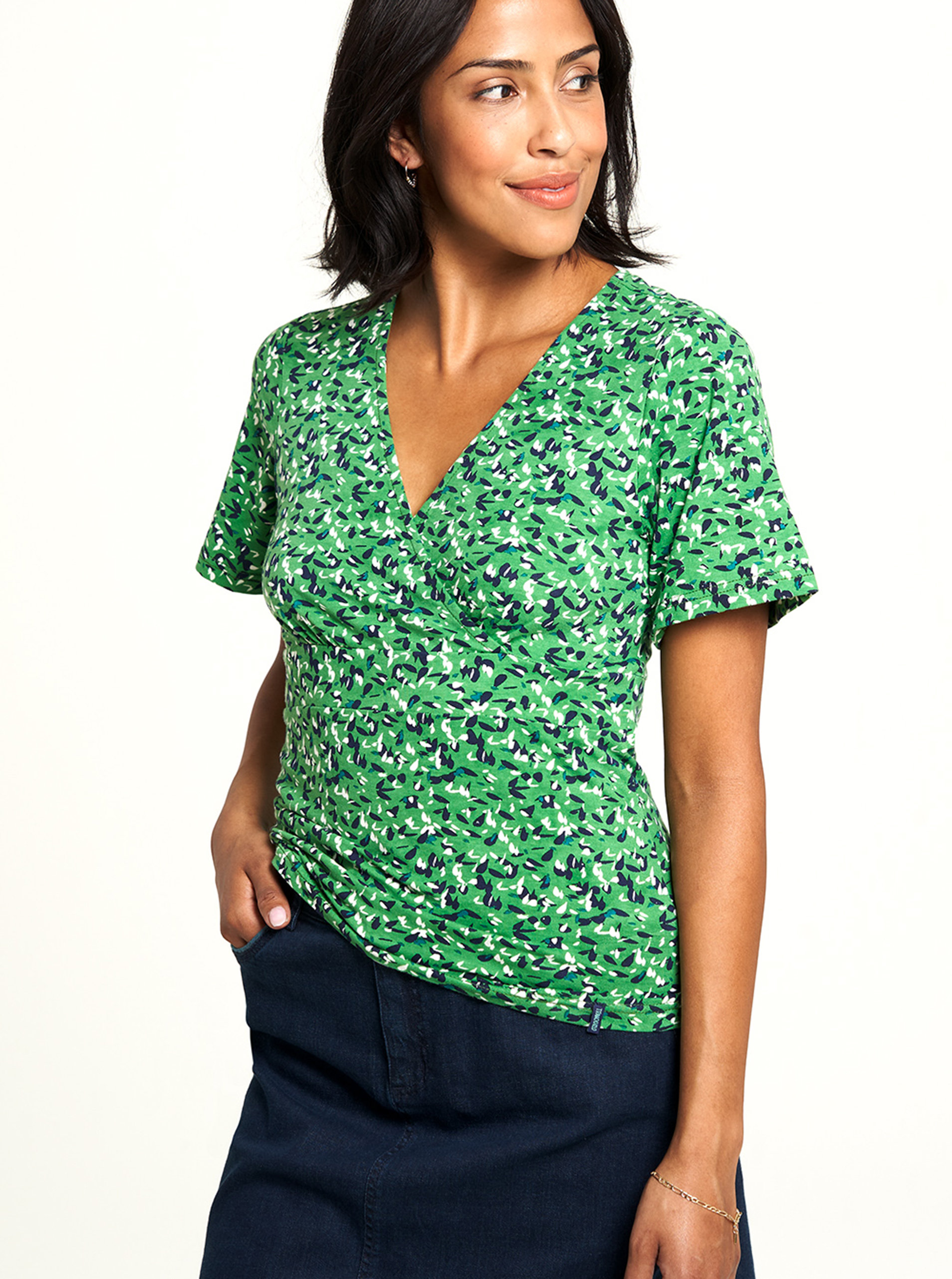Fotografie Zelené vzorované tričko Tranquillo