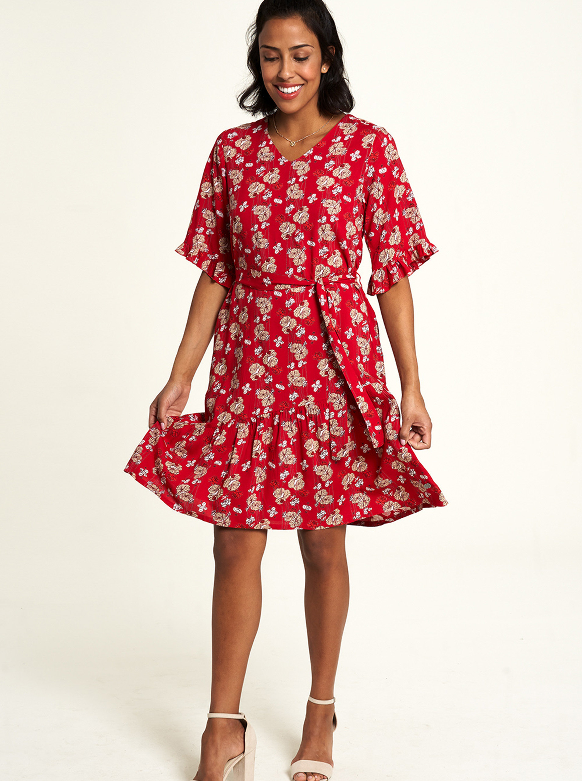 Fotografie Červené květované šaty Tranquillo