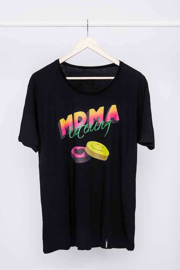 Černé tričko s potiskem MDMA Catering
