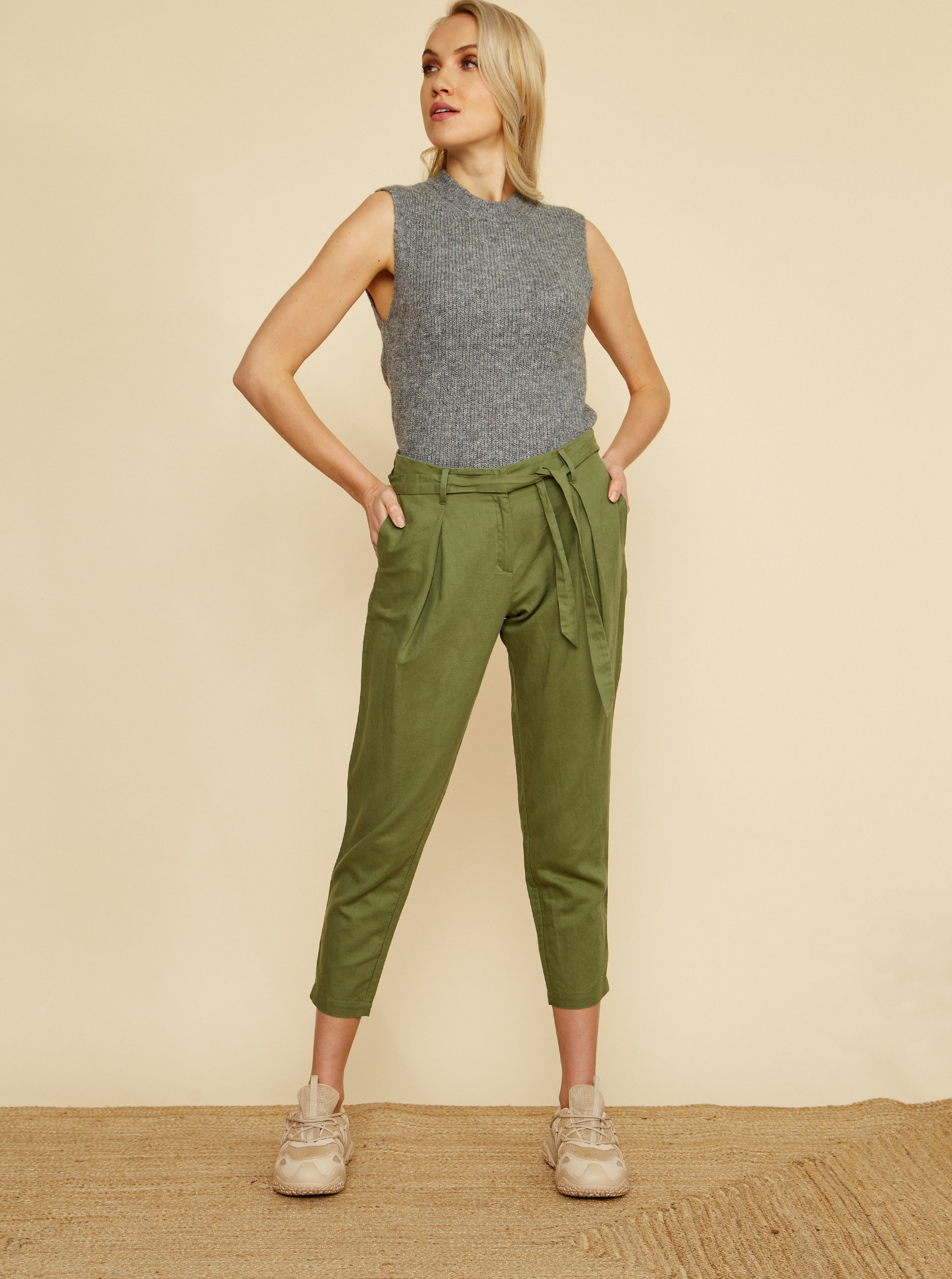 Zelené dámské zkrácené lněné kalhoty ZOOT Alondra