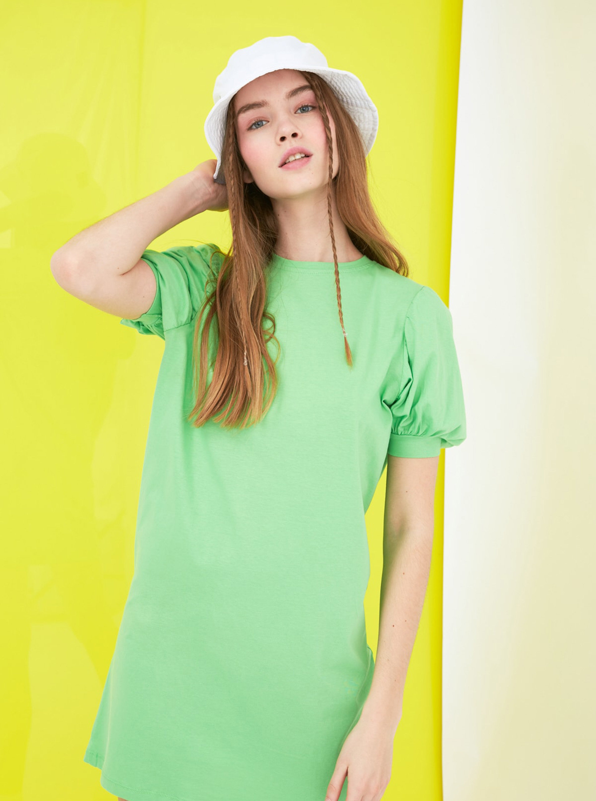 Fotografie Světle zelené šaty Trendyol