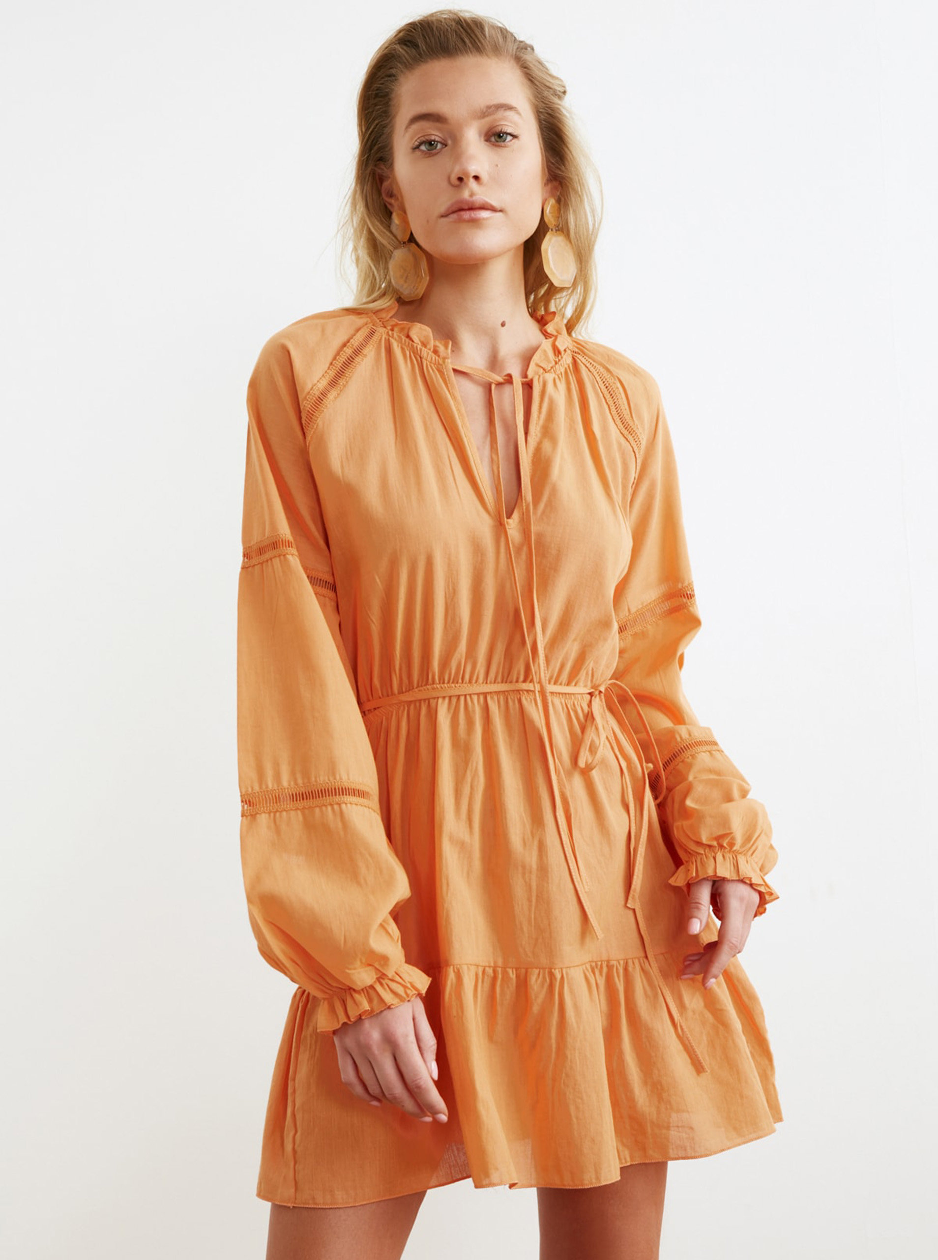 Fotografie Oranžové šaty se zavazováním Trendyol