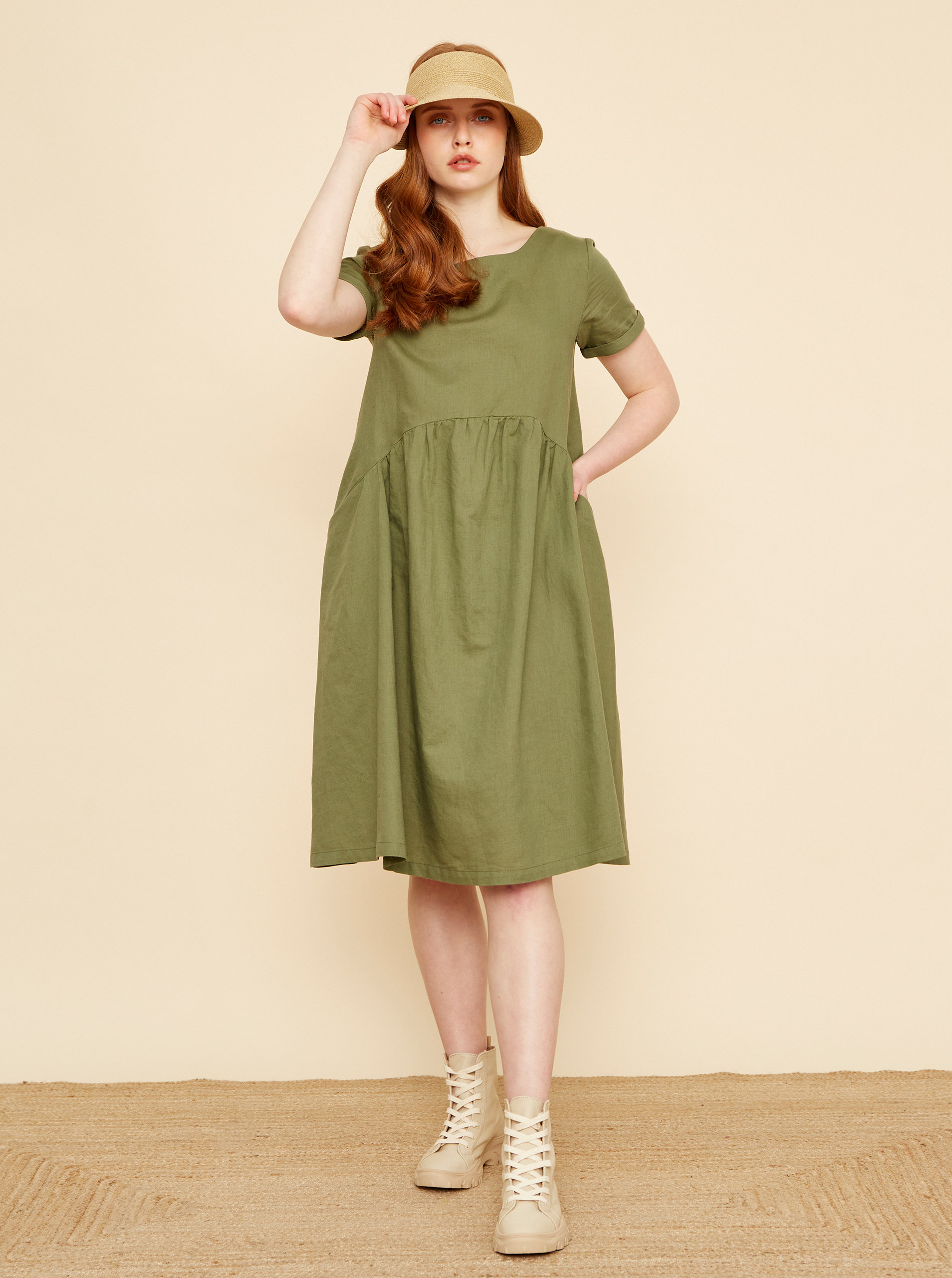 Fotografie Zelené volné lněné šaty s kapsami ZOOT Medeline