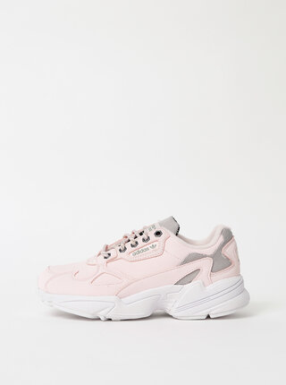 Pantofi sport si tenisi
