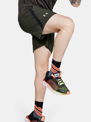 Zelené pánské kraťasy Launch Under Armour