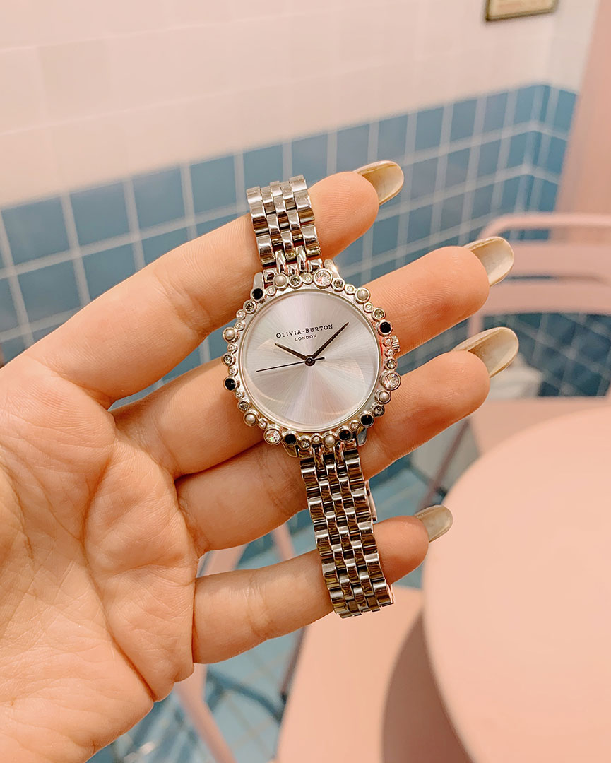 Kdo je to ta Olivia Burton